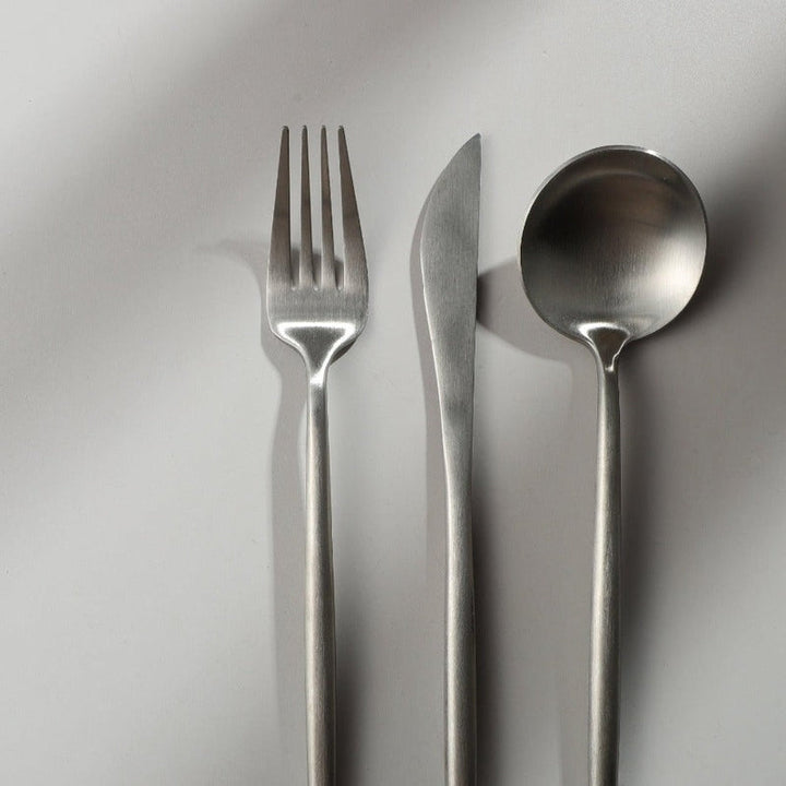 Minimalist cutlery - Pure elegance | Tableware house