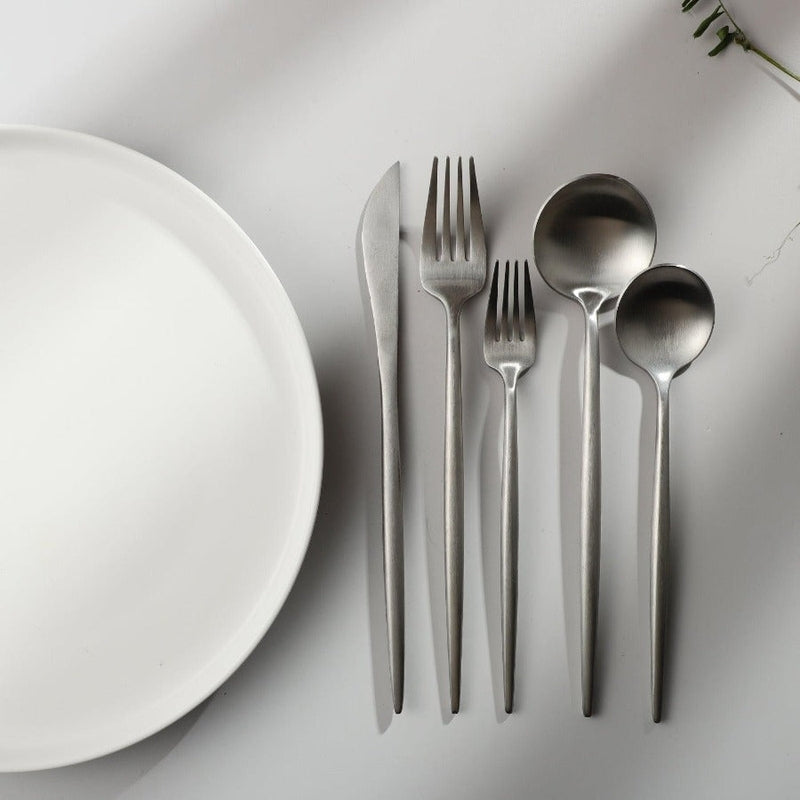 Minimalist cutlery - Pure elegance | Tableware house