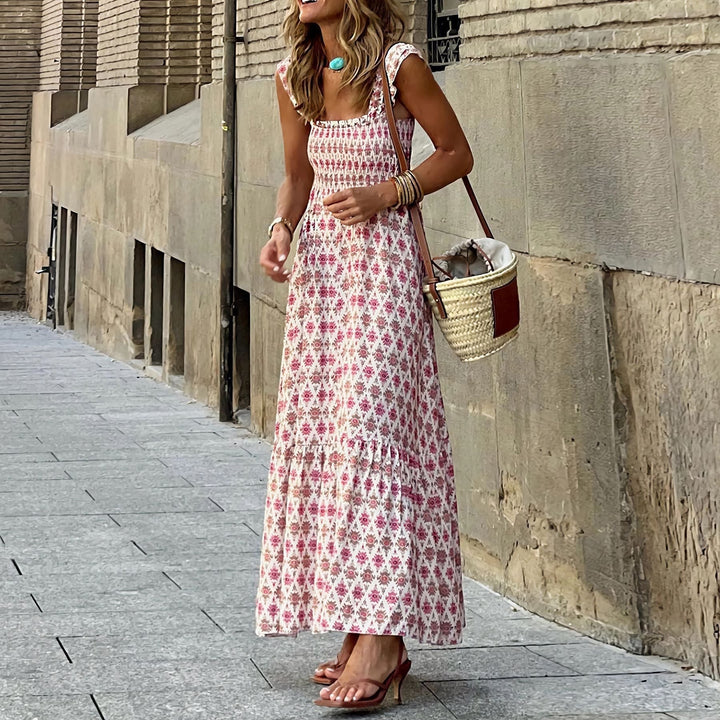 Robe Longue d’Été Femme – Bretelles Fines et Coupe Smockée avec Imprimé Sauvage Chic