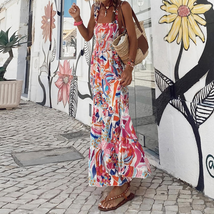 Robe Longue d’Été Femme – Bretelles Fines et Coupe Smockée avec Imprimé Sauvage Chic