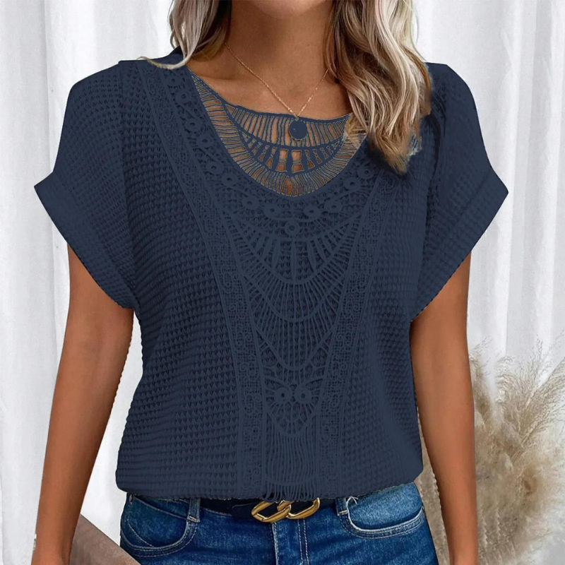 Top Femme Bohème en Crochet – Col Détail Dentelle & Manches Courtes