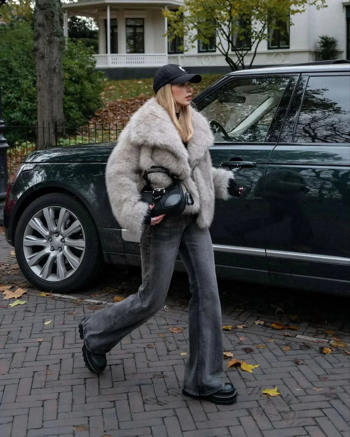 Manteau élégant et confortable en fourrure de peluche pour femme