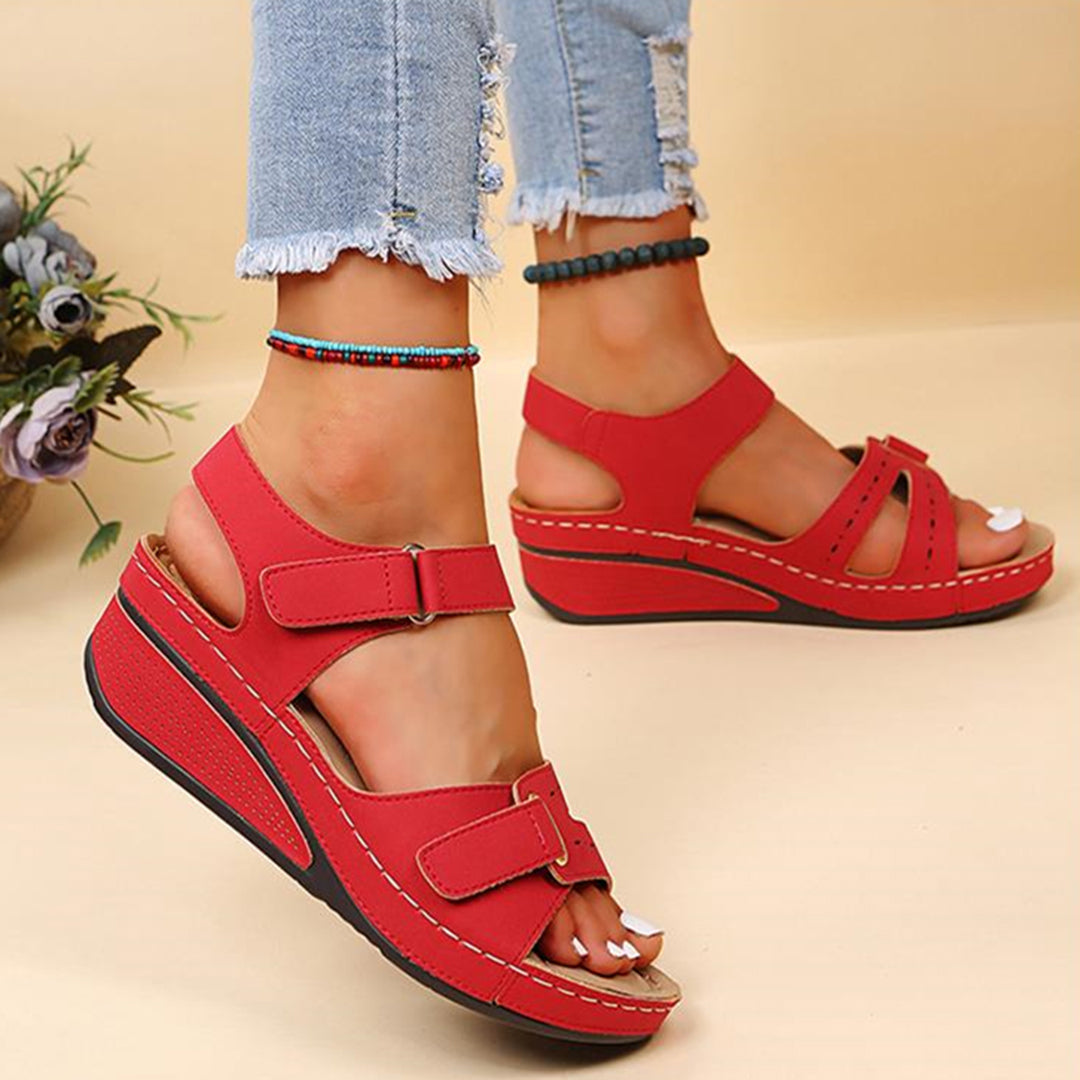 Sandales Orthopédiques Femme – Talon Compensé Confort – Réglables & Antidérapantes