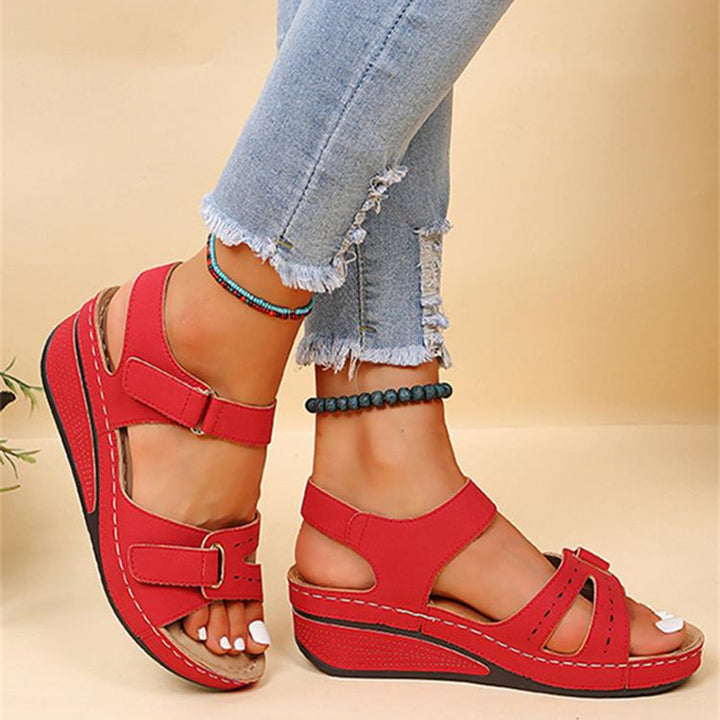 Sandales Orthopédiques Femme – Talon Compensé Confort – Réglables & Antidérapantes