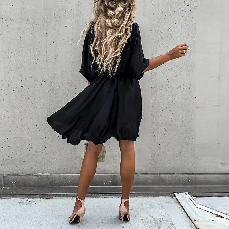 Robe Jennifer Elegant – Élégance intemporelle et féminité