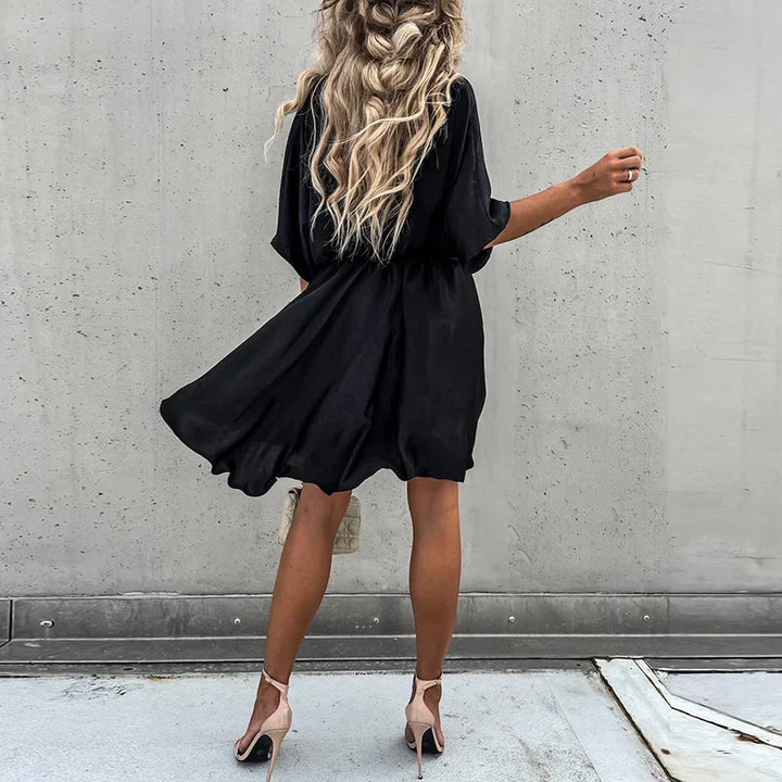 Robe Jennifer Elegant – Élégance intemporelle et féminité