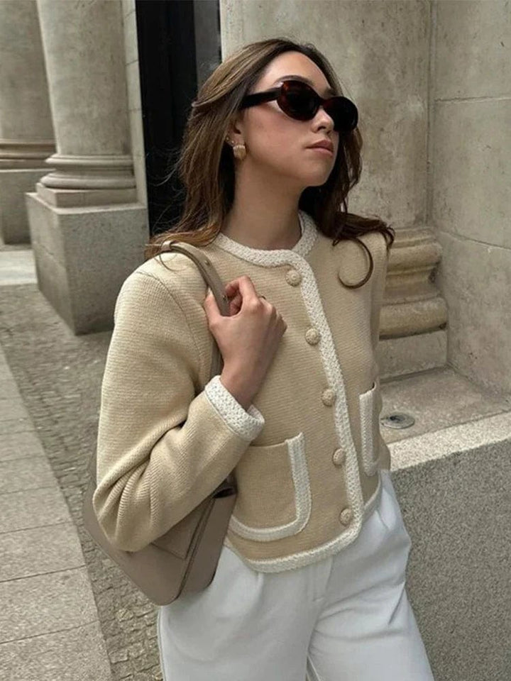 Cardigan en Tweed Contrasté Xavira : Élégance et Modernité au Quotidien