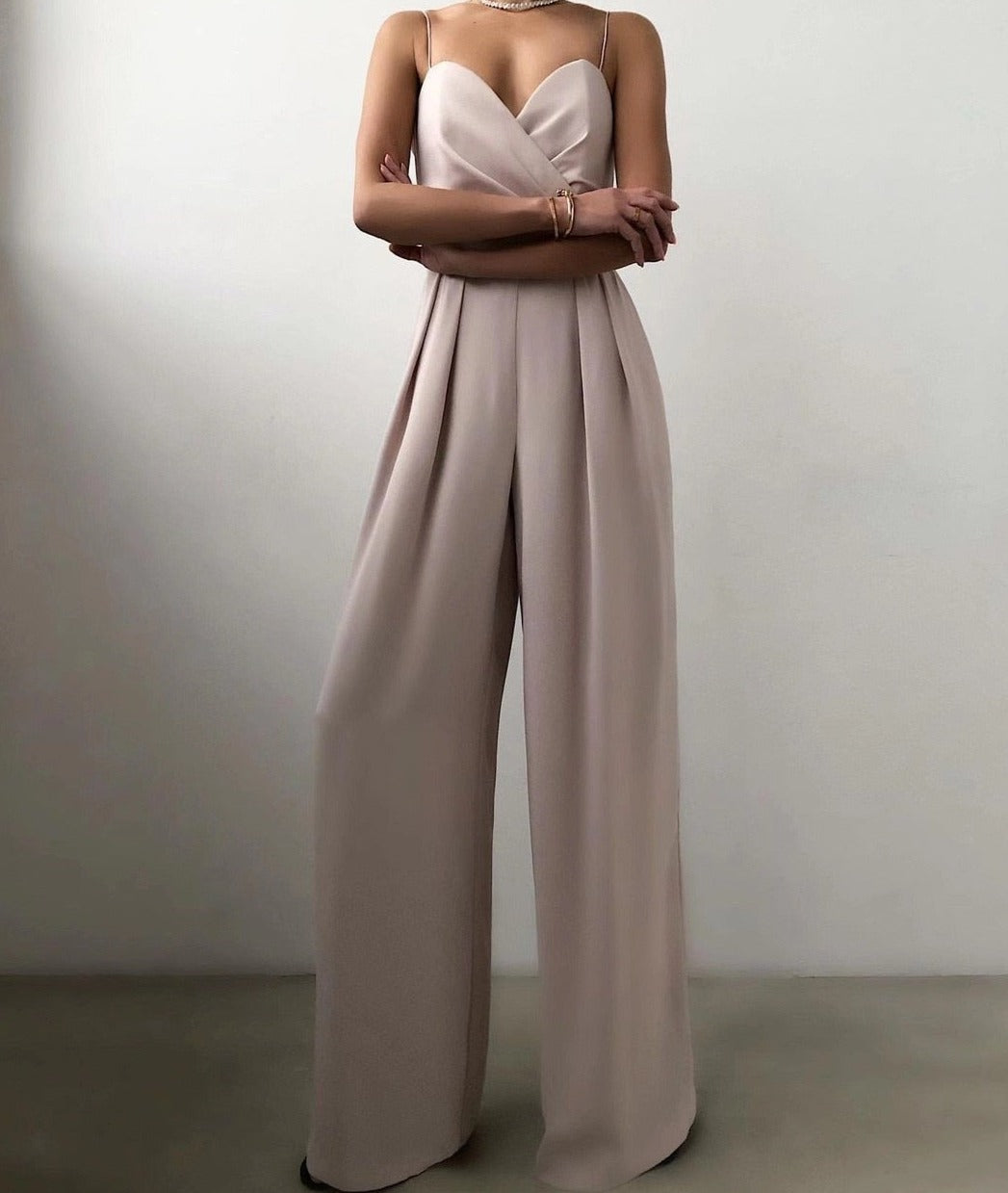 Tuta Mina – Eleganza minimalista e comfort assoluto