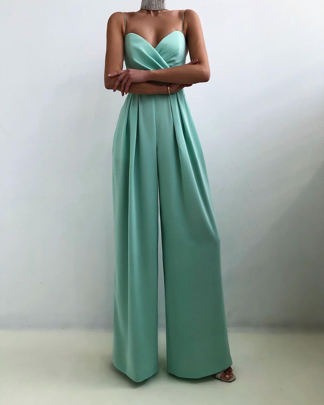 Tuta Mina – Eleganza minimalista e comfort assoluto