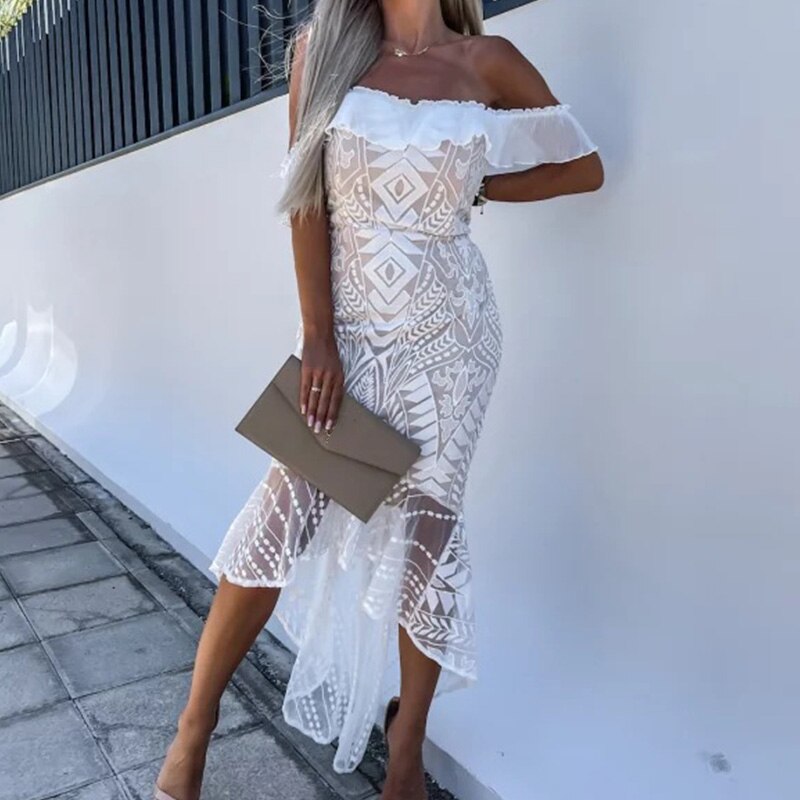 Robe Mi-Longue Élégante à Épaules Dénudées avec Dentelle Transparente et Volants
