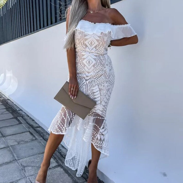 Robe Mi-Longue Élégante à Épaules Dénudées avec Dentelle Transparente et Volants