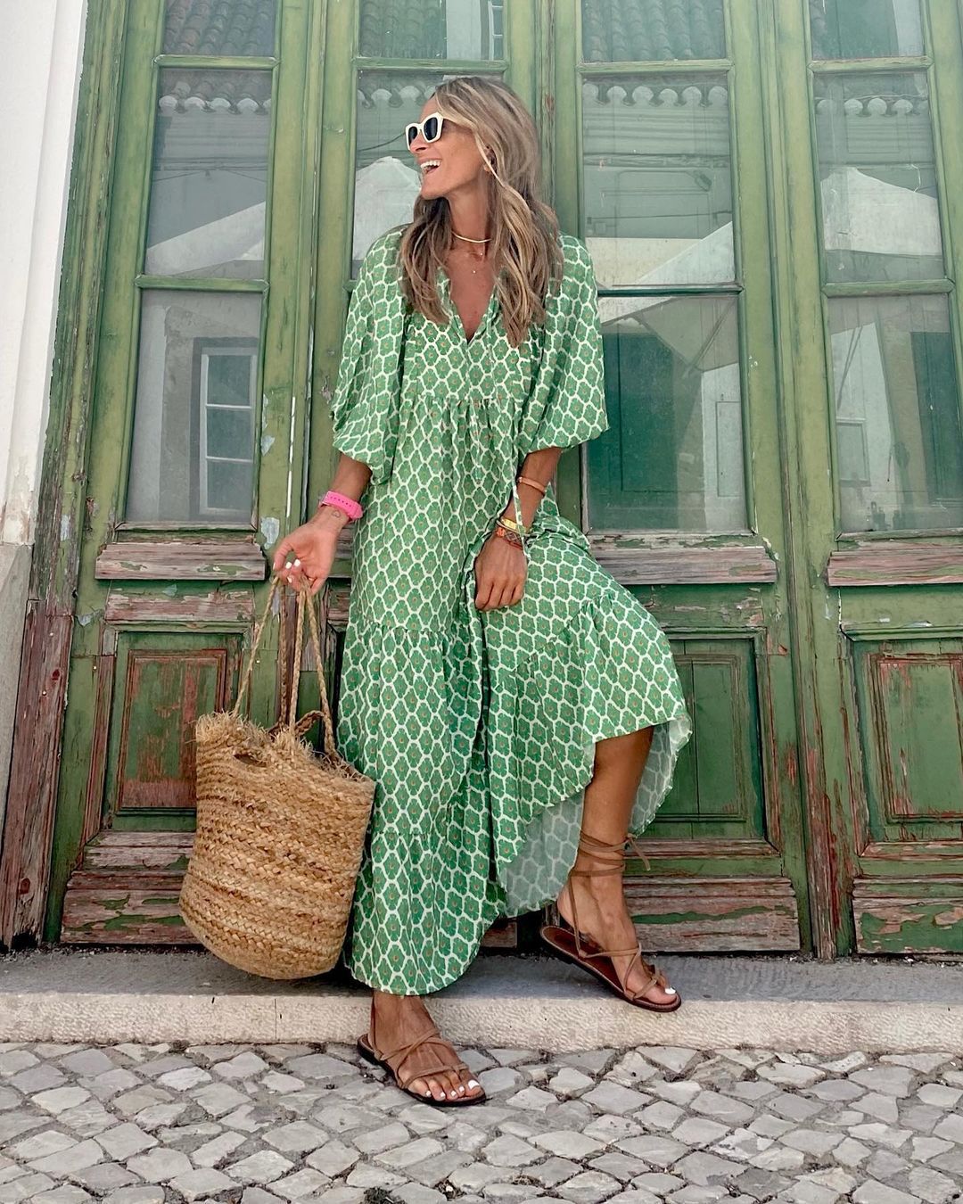 Robe Longue Bohème Femme – Décolleté V & Motif Imprimé Estival