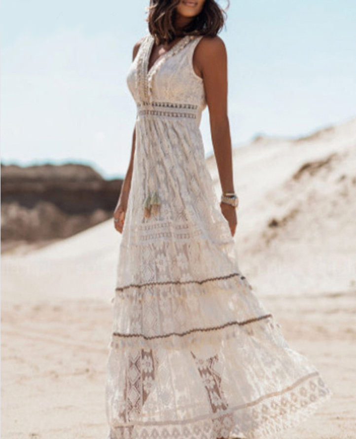 Abito Agatha – Eleganza Bohemien con Tessuti Naturali e Dettagli Delicati