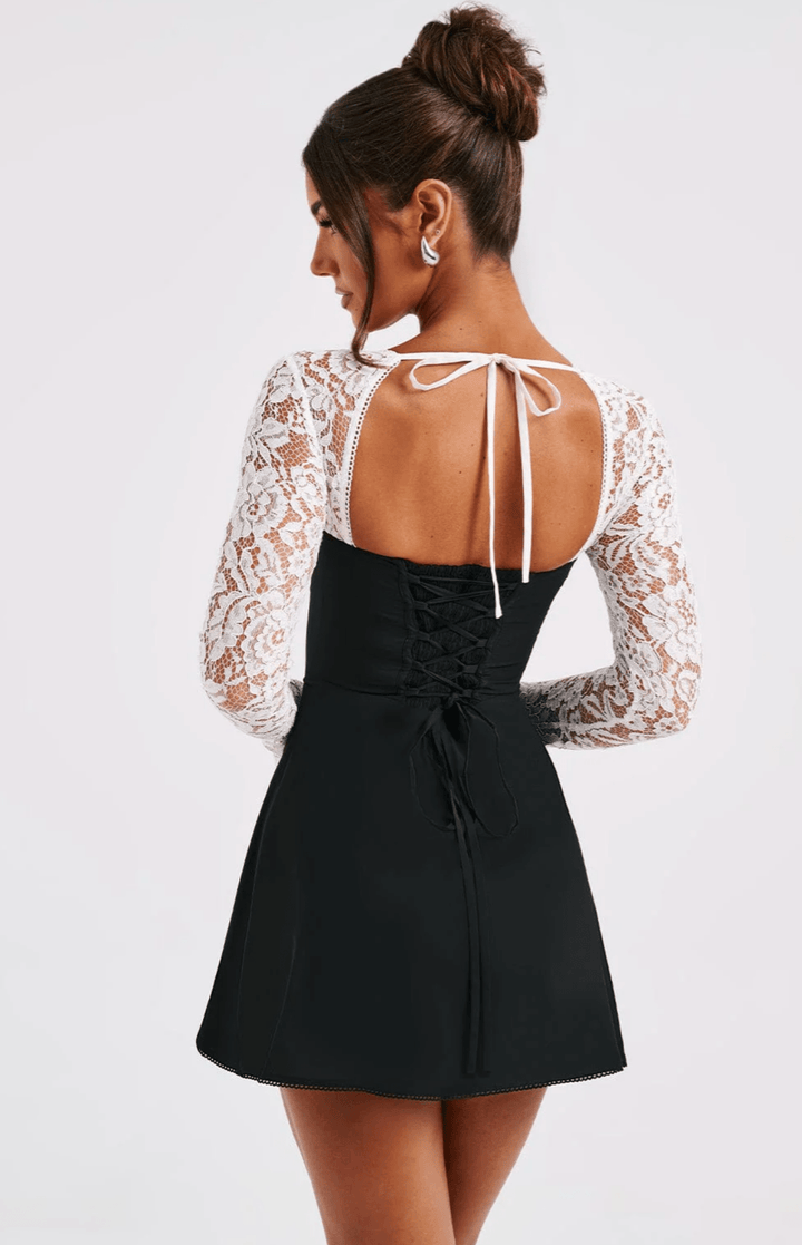 Aerithra - Vestito con maniche in pizzo
