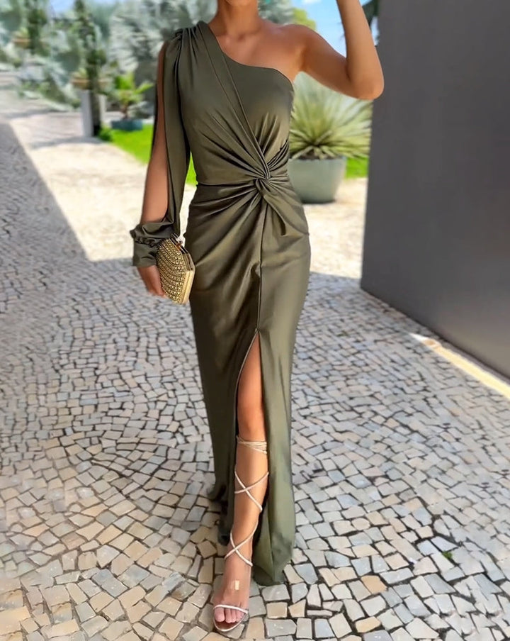 Elegantes Abendkleid – Schickes Design mit Einem Träger und Vorderer Schlitz