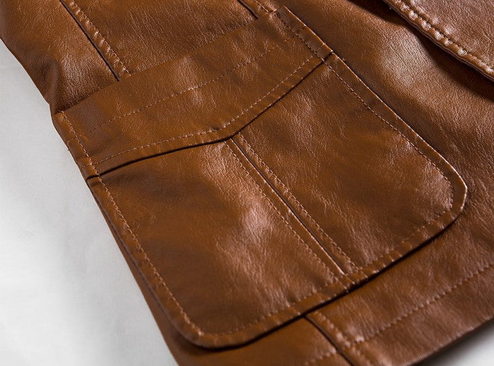 Victor – Giacca in similpelle da uomo con bottoni eleganti e tasche pratiche