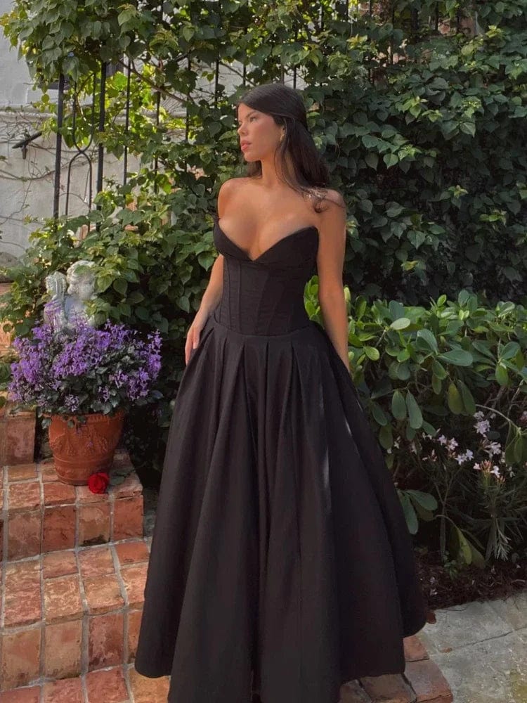 Robe Élégante en Dentelle – Silhouette Fluide & Raffinée