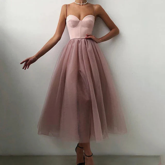 Robe Longue Lanterne "Elea" – Élégance et Gracieuseté