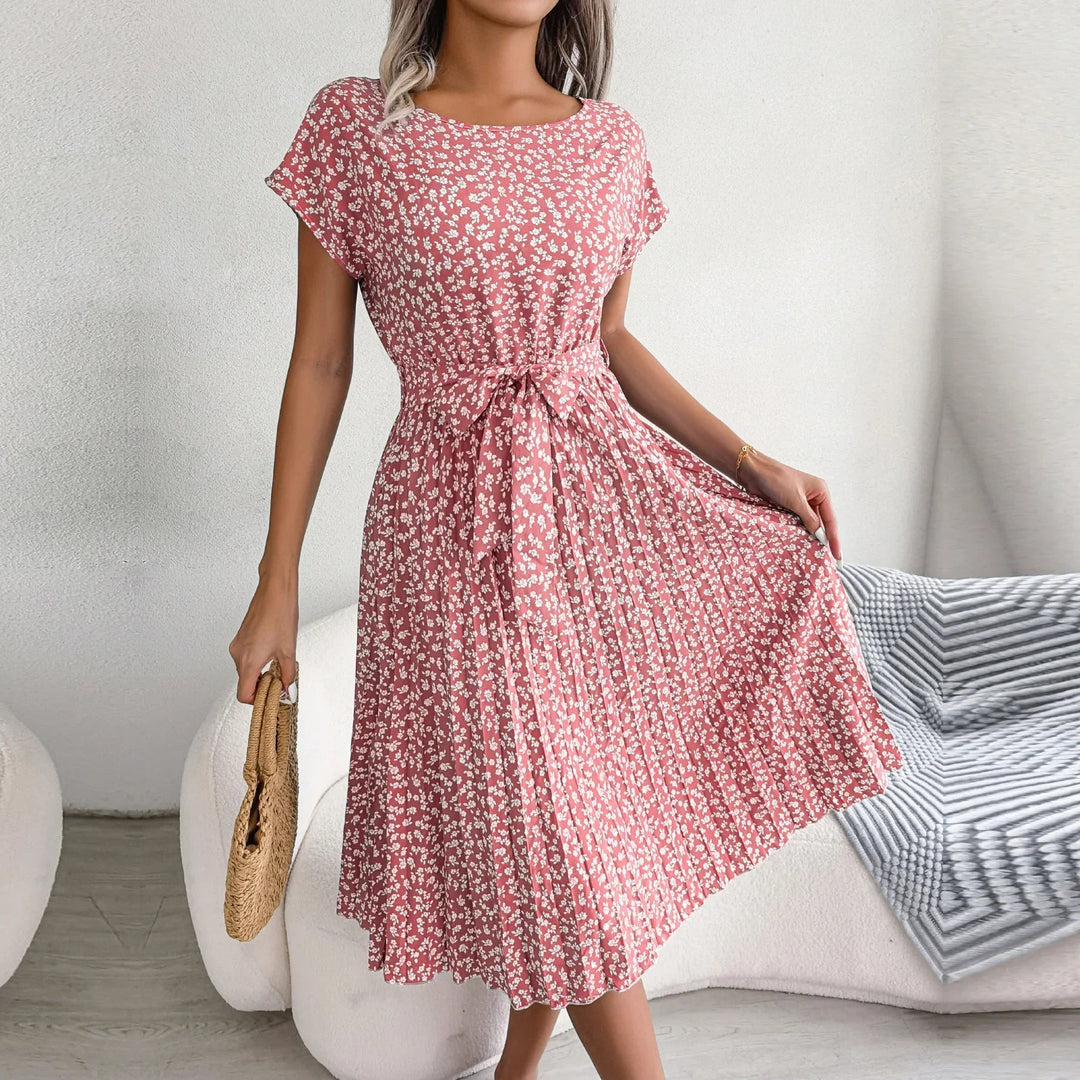Robe Mi-Longue Plissée à Imprimé Fleuri – Style Bohème Chic avec Ceinture Taille