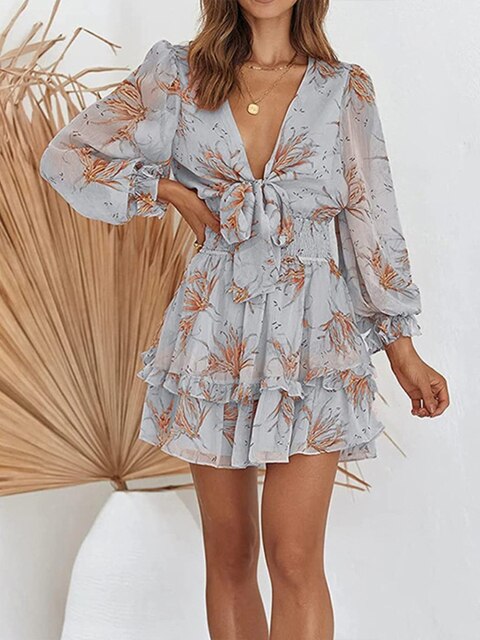 Robe Courte Fleurie Femme – Manches Longues Voilées, Décolleté Plongeant et Jupe à Volants