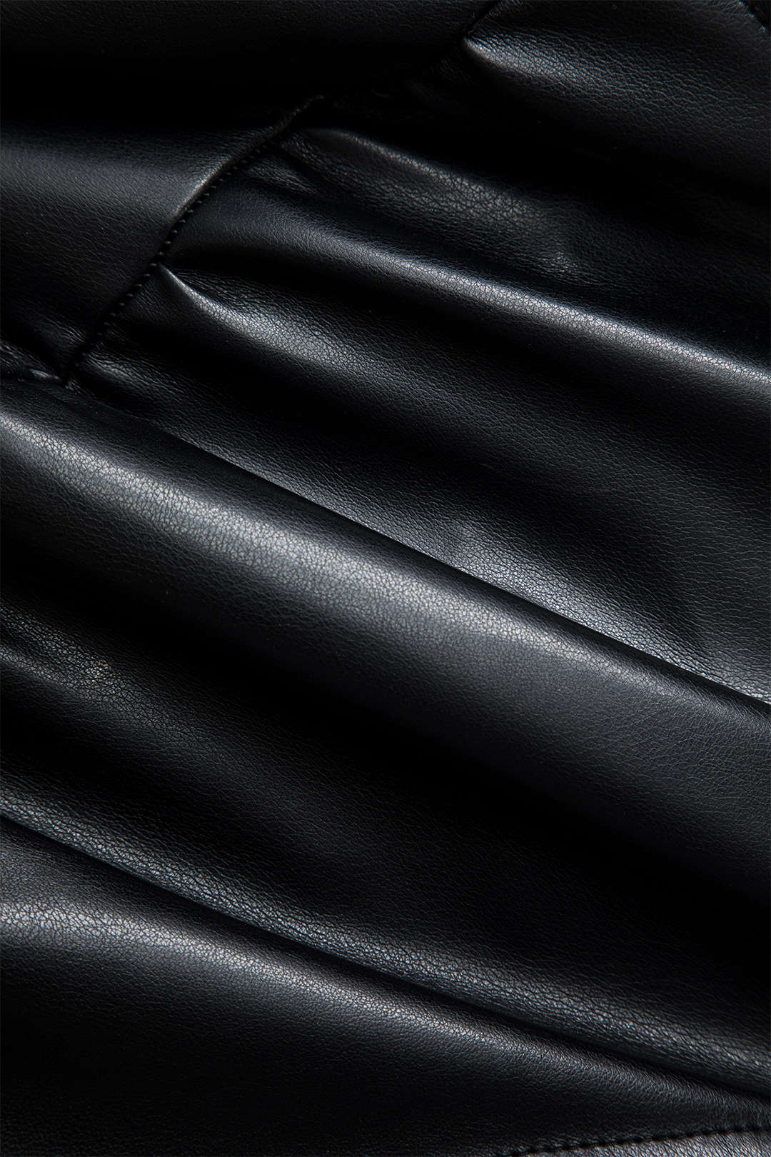 Mini robe à col rond en similicuir