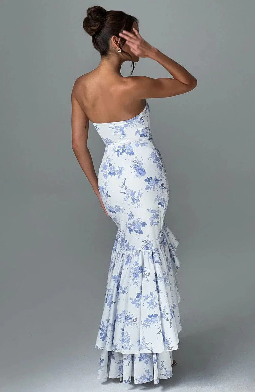 Robe débardeur avec fente.