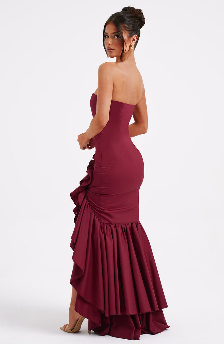 Robe débardeur avec fente.