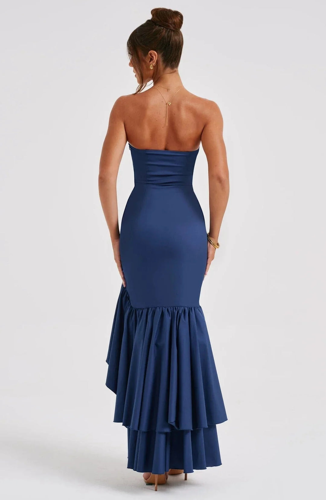 Robe débardeur avec fente.