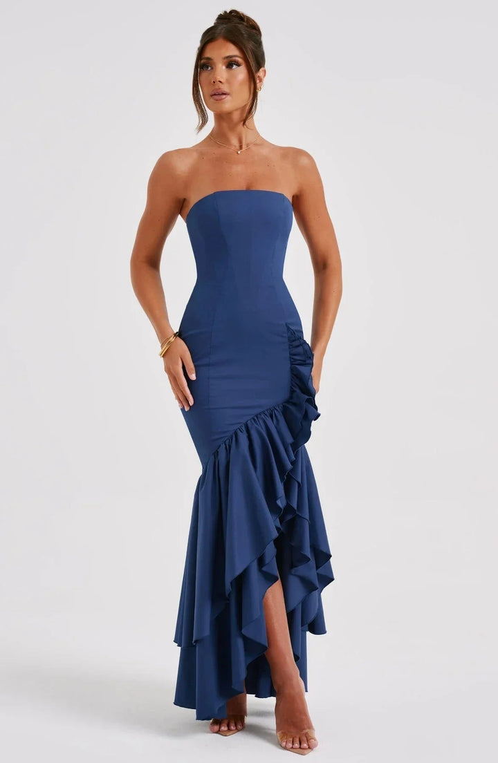 Robe débardeur avec fente.