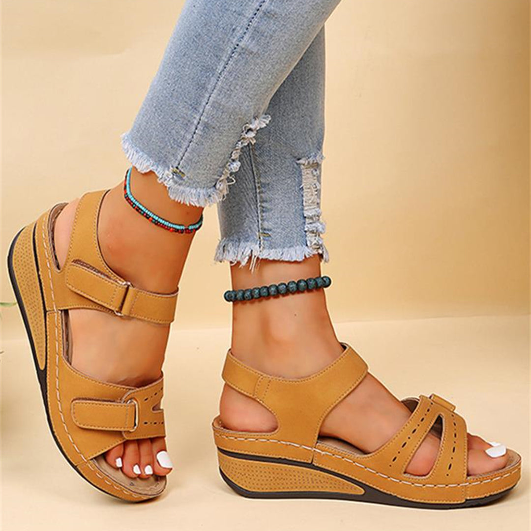 Sandales Orthopédiques Femme – Talon Compensé Confort – Réglables & Antidérapantes