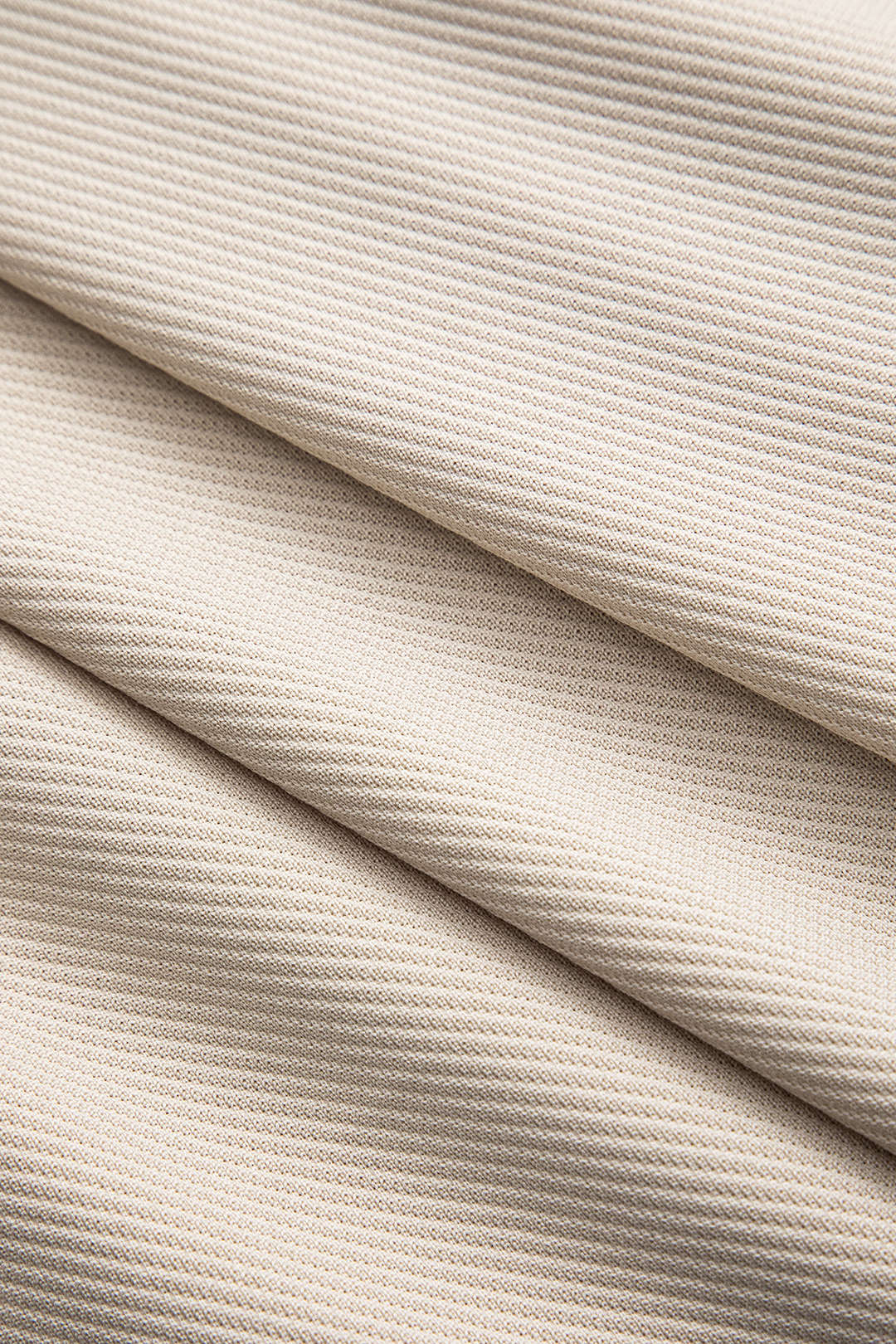 Robe Dos Nu à Capuche - Confort et Élégance Décontractée