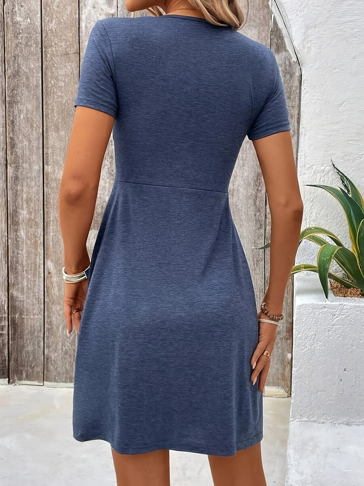 Abito elegante online A con davanti intrecciato e scollo a V