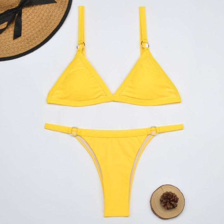Bikini Due Pezzi Moderno con Accenti Dorati