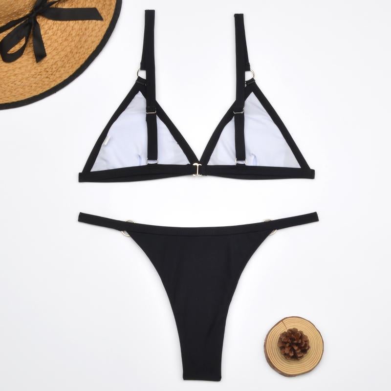 Bikini Due Pezzi Moderno con Accenti Dorati