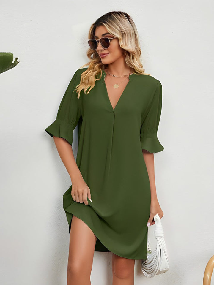 Robe Courte Fluide Femme – Manches Volantes & Décolleté V – Élégance Décontractée