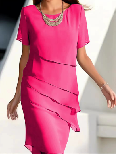 Elegantes Kleid in Lagen
