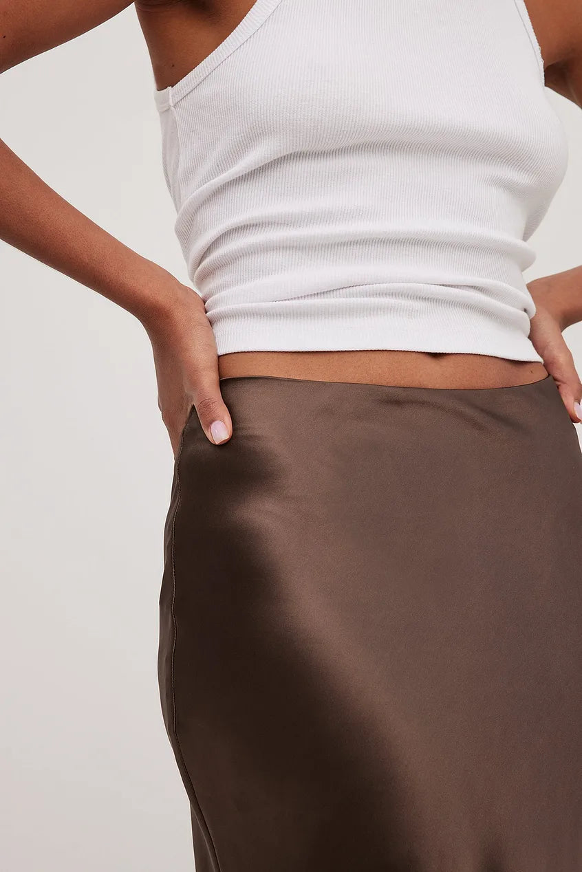 Tiphaine - Jupe satinée taille haute, élégante et raffinée pour toutes les occasions