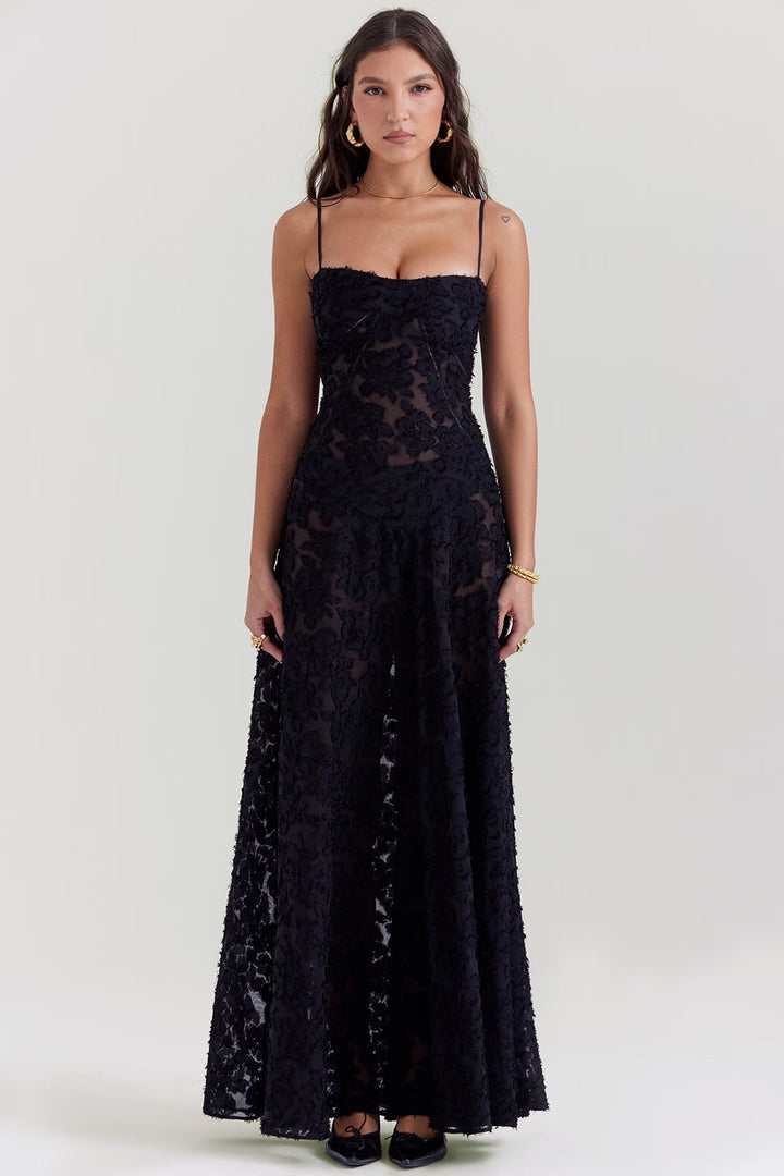 Robe Romantique en Dentelle Vintage avec Tissu Lamé Scintillant – Élégance et Raffinement pour Occasions Spéciales