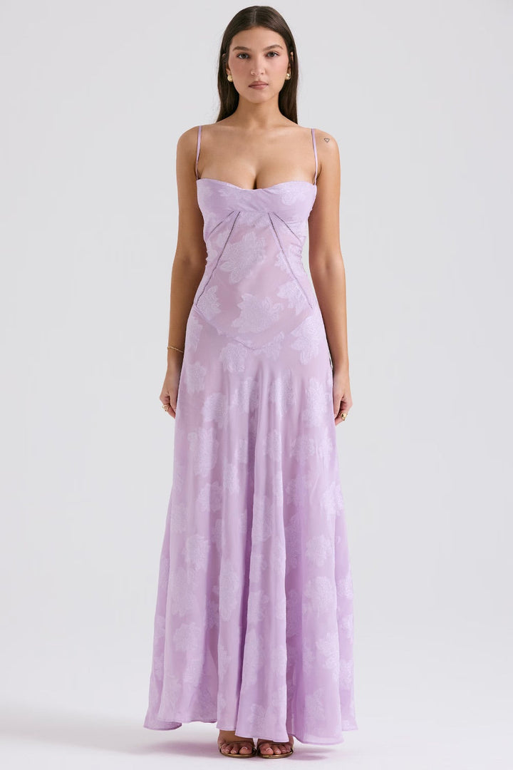 Robe Romantique en Dentelle Vintage avec Tissu Lamé Scintillant – Élégance et Raffinement pour Occasions Spéciales