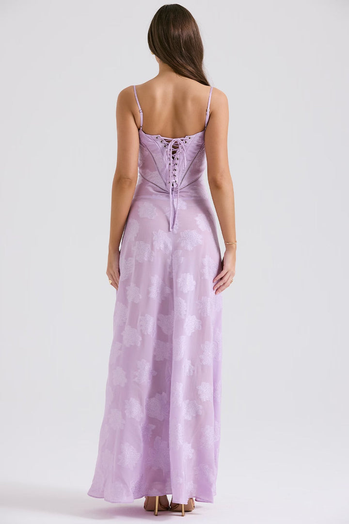 Robe Romantique en Dentelle Vintage avec Tissu Lamé Scintillant – Élégance et Raffinement pour Occasions Spéciales