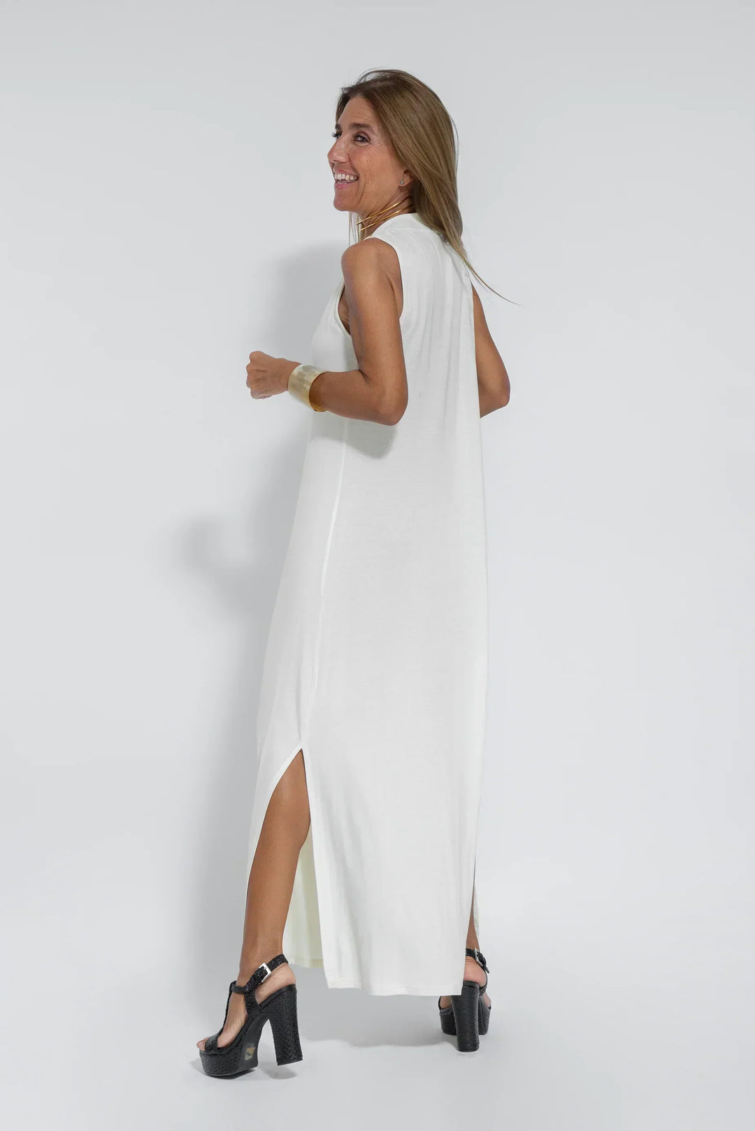 Robe Somera - L'élégance intemporelle au service de votre confort